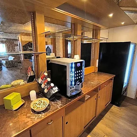 Отель Smart B&b2 Bb2 303 *